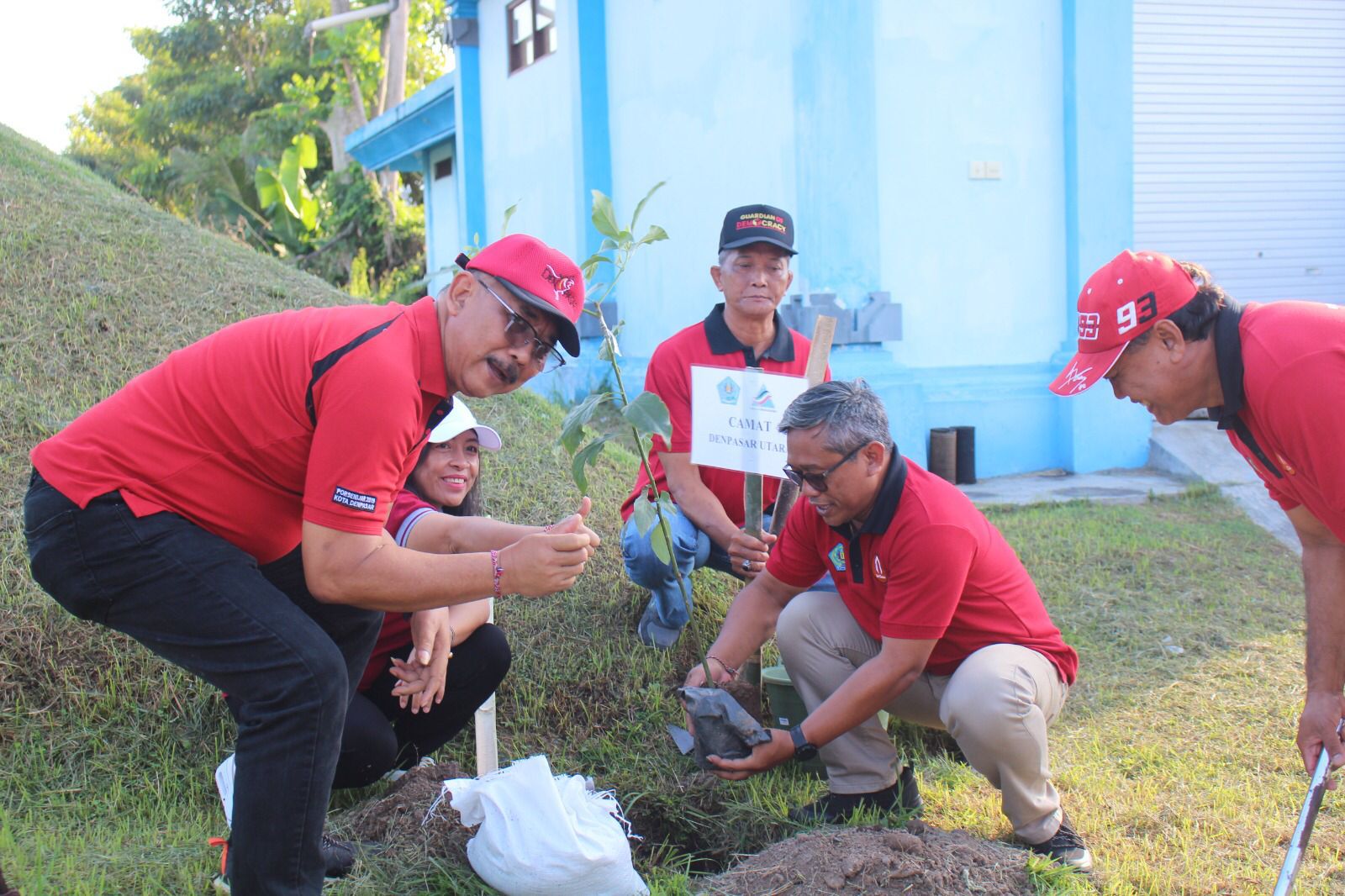 Acara pelaksanaan penghijauan dan penyerahan bantuan sosial (CSR) di Instalasi Pengolahan Air (IPA) Belusung