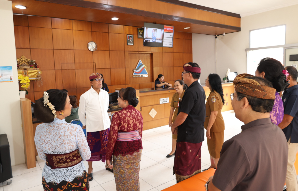 Kunjungan Sekretaris Kota Denpasar ke Kantor Perumda Air Minum Tirta Sewakadarma